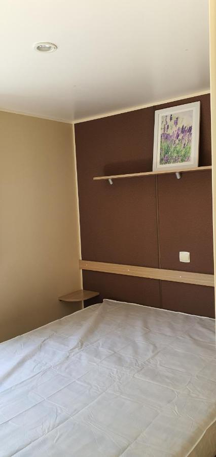 Mobil Home Climatise 6 Personnes La Roque-d'Antheron Εξωτερικό φωτογραφία
